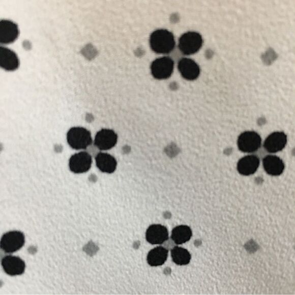 Croft & Barrow Silky like Top - Picture 7 of 8